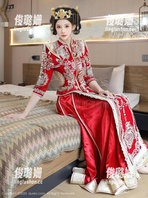 秀人网-金幼汐Vivian 秀人网 - 这张黑白的,金幼汐Vivian到底用了什么魔法?我好像被吸引了。