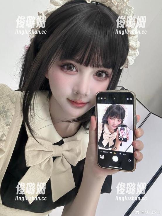 分享秋山AkI的图库，亚丝娜可不只是样子好，有点意思哦！