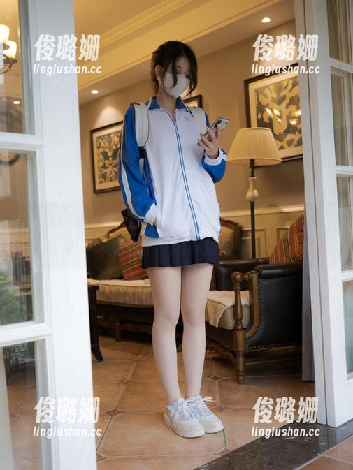 紧急企划 - 一只喵喵梓的女仆套图，什么？她竟然会这样摆姿势！