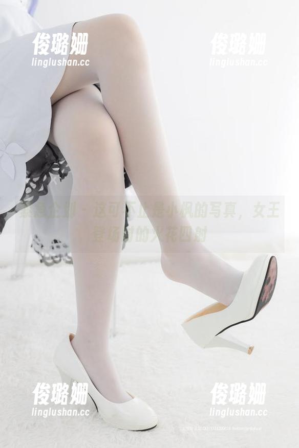 紧急企划 - 这可不止是小枫的写真，女王登场时的火花四射