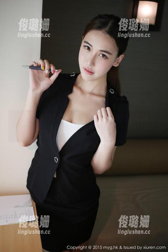 美媛馆 - 拿去吧！唐琪儿il的旅拍美图分享，别留着给自己！