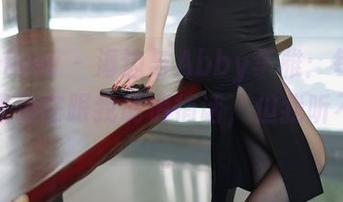 花漾show - 海边与Abby李雅：每张原图都像是在跟我说悄悄话，但我听不太懂。