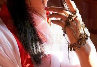蜜桃社 - 看，水手服不只是衣服，王婉悠Queen的网盘作品让人浮想联翩！