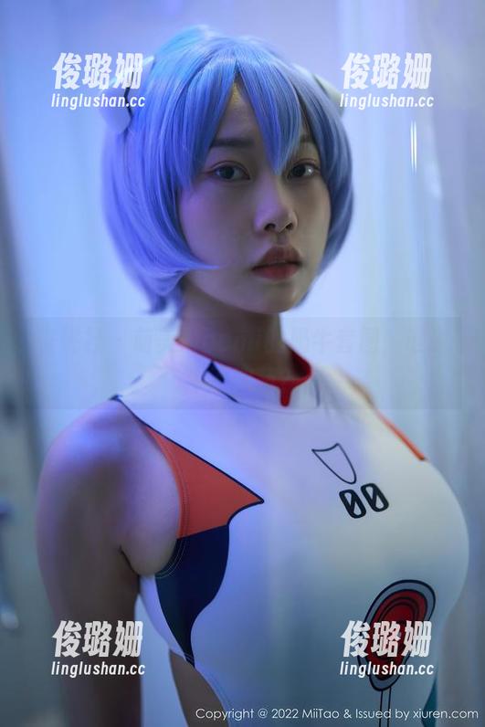 蜜桃社-萌美Moemi 蜜桃社 - 萌美Moemi的奶牛套图,谁说牛不能萌?