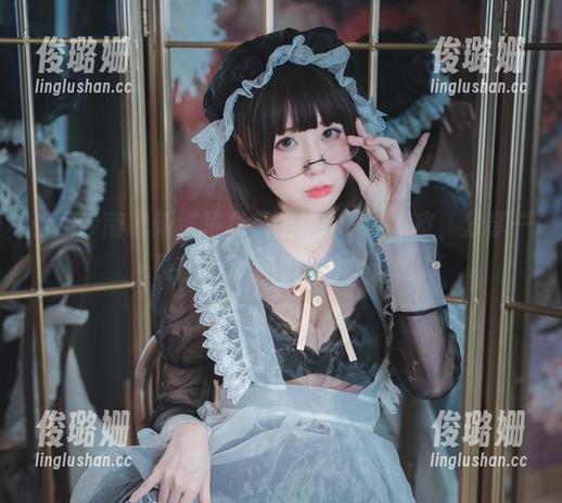 西园寺南歌新鲜写真集上线：大鳯原皮，分享一下，我也想变得如此无畏