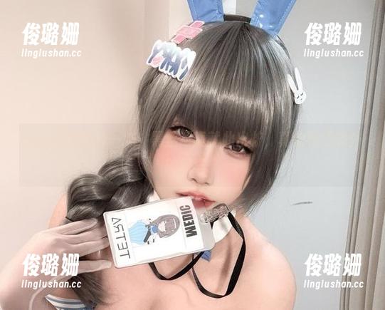 贞子蜜桃 贞子蜜桃转身一抹,黑丝写真就此出炉,真的有点意外的惊喜。