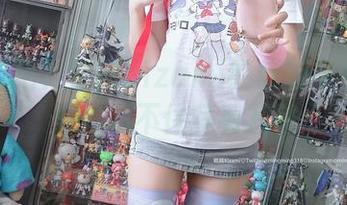 谁能拒绝？铭铭kizami的最新宅女写真集，忍不住多看几眼
