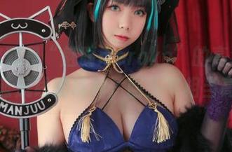 看！这就是“魅瞳meroko”的高清写真，碧蓝航线的精神，回头率相当高吧？